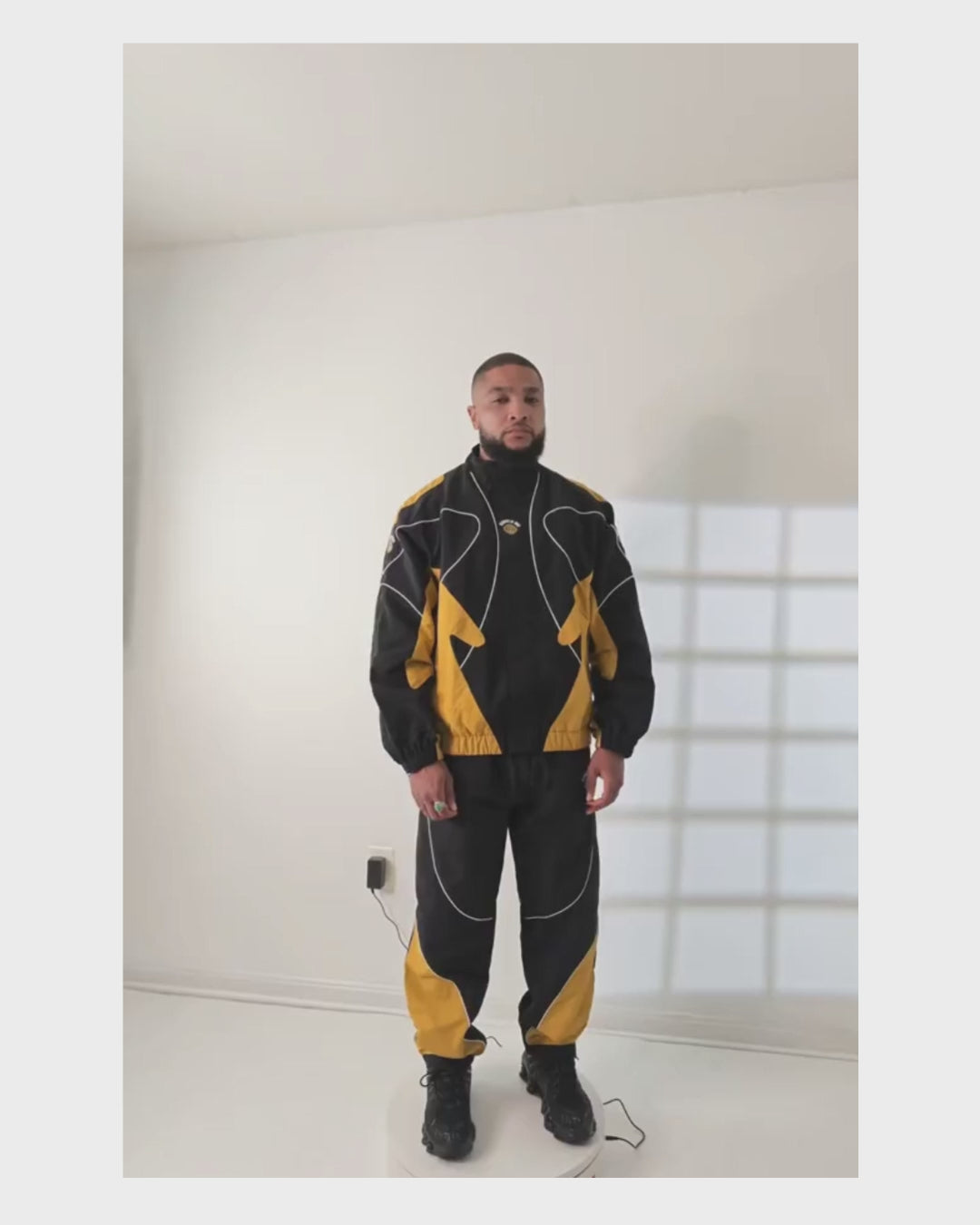 BOW Training Jacket Signal
